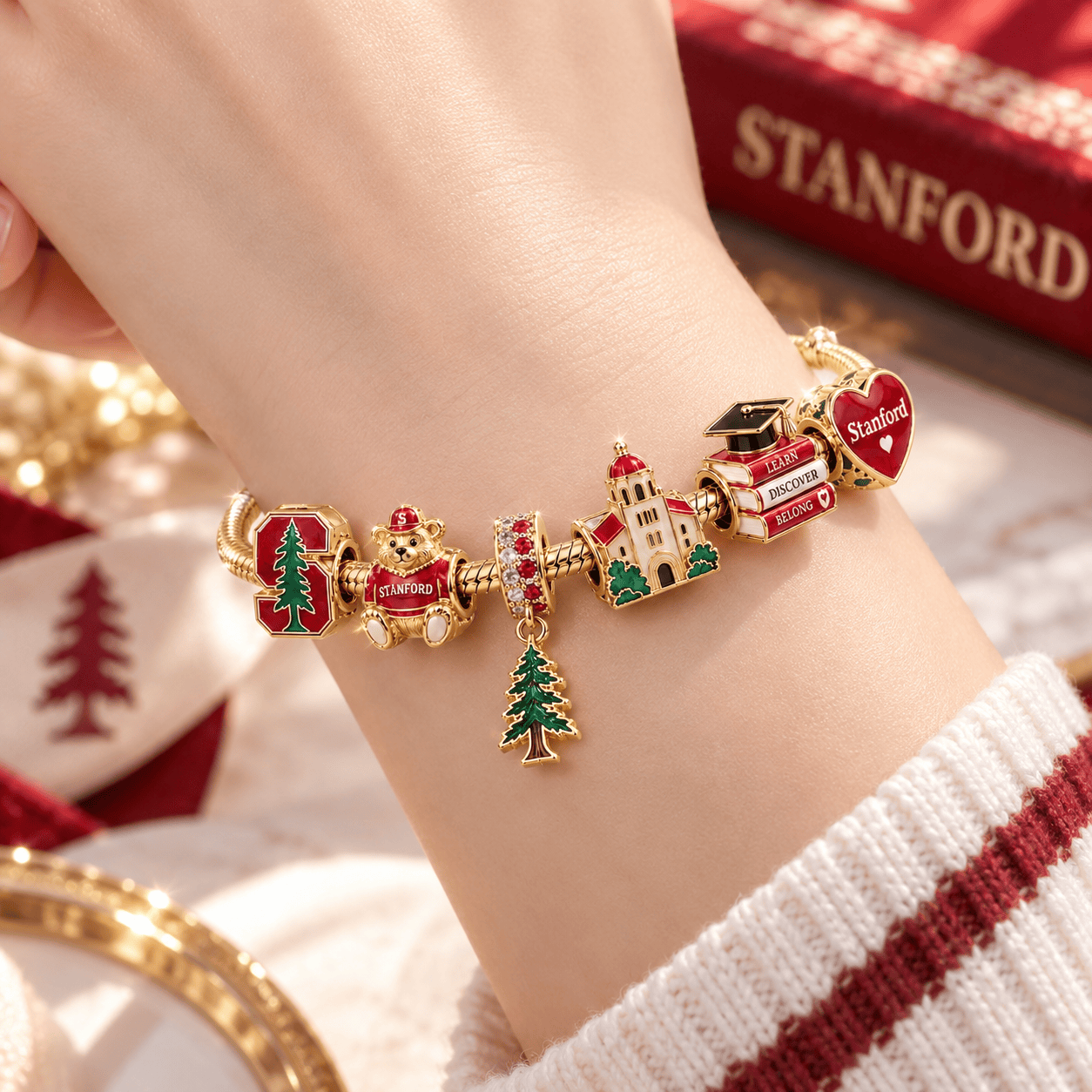 SFU Gold Charm Bracelet Set VTH